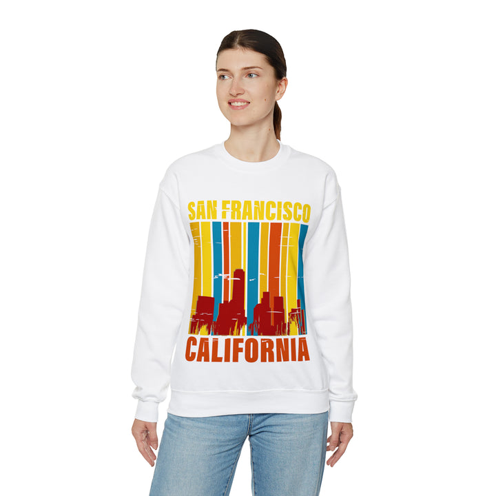 Women' s San Francisco Vintage Skyline Crewneck Sweatshirt